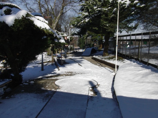 Angolfen bei Schnee und Eis im März 2010